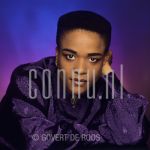 02-06-1986 Ruth Jacott at studio in Amsterdam.

[keywords]Posed, Headshot, Eyecontact[/keywords]